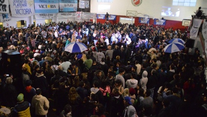 El kirchnerismo platense se encontró bajo el slogan #Hay2019