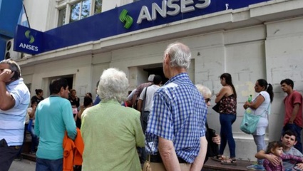 Los incrementos en las jubilaciones y asignaciones no ocultan la pérdida del poder adquisitivo