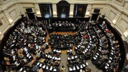Legislatura bonaerense: los bloques opositores se juntaron y sancionaron la Ley de Emergencia en Infraestructura Escolar