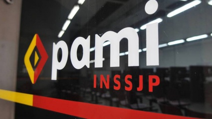 Por una deuda del Pami, las farmacias suspendieron la atención a afiliados en distritos bonaerenses