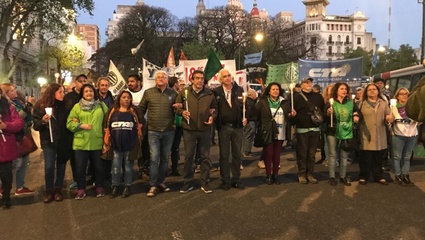Trabajadores del Astillero participaron del abrazo al Congreso en contra del presupuesto 2019
