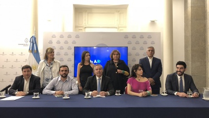 Felipe Solá lanzó el bloque Red Por Argentina y efectivizó la ruptura del Frente Renovador