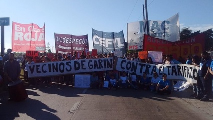 Contra el tarifazo, trabajadores de la cooperativa Madygraf protestaron en la Panamericana