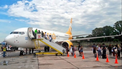 El gobierno habilitó el aeropuerto de El Palomar para vuelos internacionales