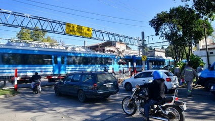 Vecinos de Tolosa y La Plata convocan a manifestarse contra la obra del paso bajo nivel de 1 y 32