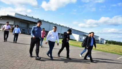 Tras el cierre de Paquetá, Britos recibió a empresarios chinos en busca de inversiones