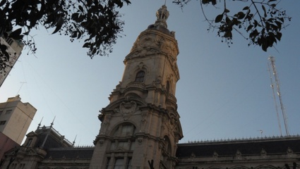 Bahía Blanca: Ingresaron a la fuerza al despacho del Intendente por el paro en el cementerio