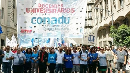 El gobierno otorgó un aumento unilateral del 5% a los docentes universitarios y se aproxima un nuevo conflicto