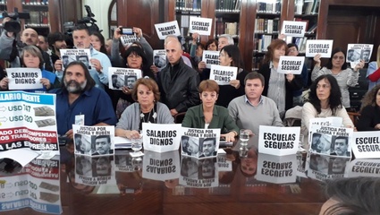 En vísperas de un nuevo año de conflictos, gremios docentes pidieron a Vidal que convoque "urgente" a paritarias