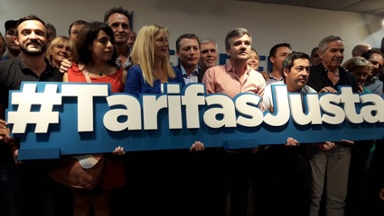 Intendentes peronistas presentaron un amparo ante la Justicia para frenar los tarifazos