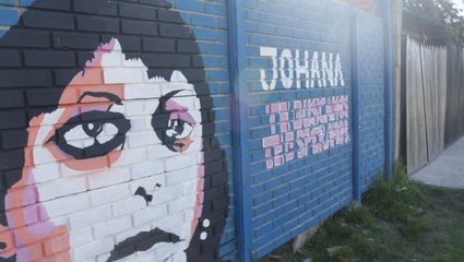 A 20 meses de la desaparición de Johana Ramallo, pintaron un mural para reactivar la búsqueda