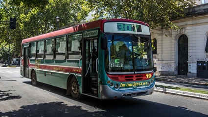 La Plata: conocé cuáles son los micros que adhieren al paro de este martes