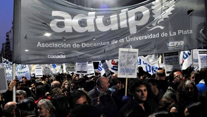 Docentes universitarios preparan una marcha de antorchas en defensa de la educación pública
