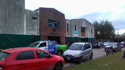 A pesar de las exigencias de los gremios, una nueva explosión en una escuela de Moreno puso en alerta a la comunidad educativa