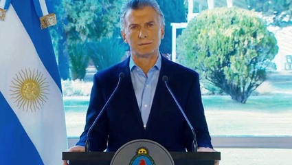 Se fue el enojo y apareció el coaching: Macri pidió disculpas por su polémica conferencia pero insistió con la culpa sobre el pasado