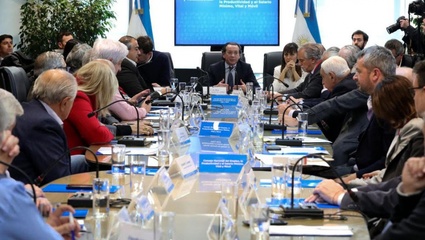 No hubo acuerdo entre empresarios y sindicatos y el gobierno nacional otorgó de manera unilateral un aumento del 35% en el salario mínimo