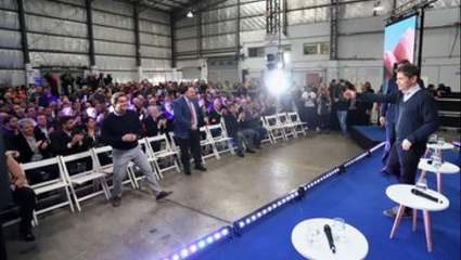 Tras reunirse con el PJ bonaerense, Kicillof lleva se campaña a la segunda sección