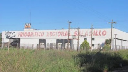 Echaron a 10 trabajadores de un frigorífico regional en Saladillo