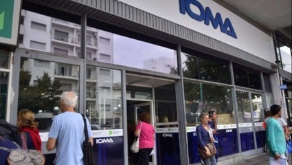 El Colegio de Farmacéuticos denunció que IOMA no paga los medicamentos del Programa Incluir Salud