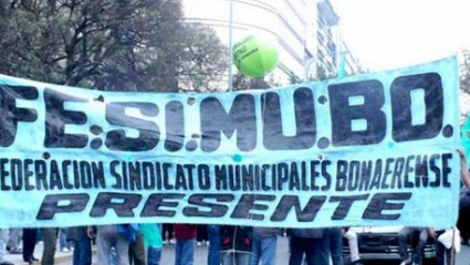 Los intendentes reelectos anuncian bonos de fin de año para los municipales y buscan recomponer el salario