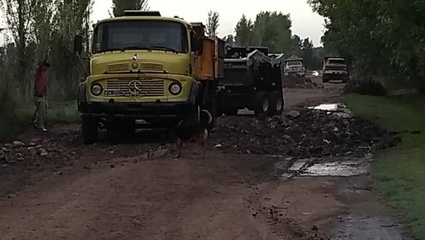 Indignación en La Plata: vecinos del intendente Julio Garro tuvieron que pagar de su bolsillo el arreglo de calles
