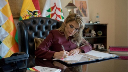 Jeanine Áñez confirmó que dio positivo de coronavirus