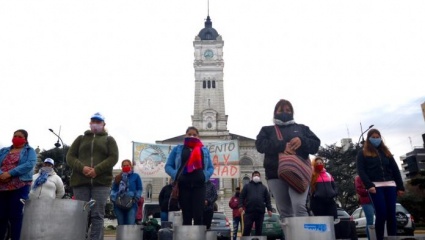 Ollazo frente a la Municipalidad: “La alimentación en los barrios está en riesgo por la falta de respuestas de Garro”