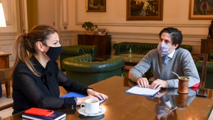 Trotta presentó un programa de colaboración con CABA para garantizar conectividad y dispositivos tecnológicos