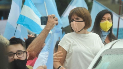 Patricia Bullrich evaluó que su viaje a Córdoba con pasajes del Senado para el 8N fue “legal”, pero devolverá el dinero