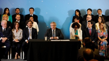 La salida de Bielsa activó el interruptor para el recambio ministerial