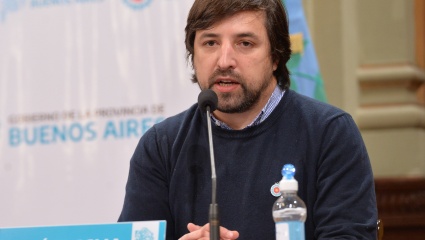 Kreplak: "Desde enero vacunaremos a 150.000 personas por día"