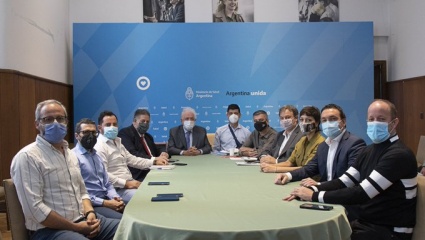 Ginés González García se reunió con intendentes bonaerenses del PJ para analizar situación del AMBA