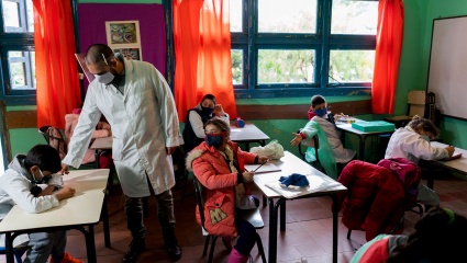 Se extiende el DISPO y el Gobierno priorizará el retorno a las aulas