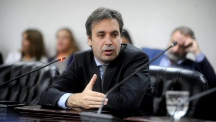 Se aprobó la designación de Ramos Padilla como juez electoral del distrito que reúne el 40% del padrón nacional