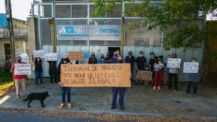 Una empresa metalúrgica que abastece hospitales resiste el desalojo para fines inmobiliarios