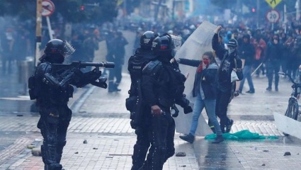 Denuncian 27 muertos por represión en Colombia y Duque retira el proyecto de reforma tributaria