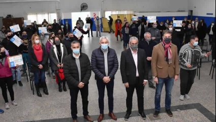 Todos los candidatos junto al intendente: comenzó la campaña en Berisso sin internas para el oficialismo