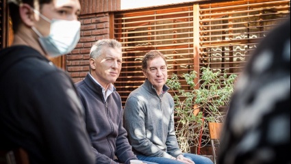 Con eje en la presencialidad educativa, Mauricio Macri se mostró con Diego Santilli en el conurbano
