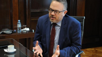 Sigue el palo por palo: Kulfas cruzó a Vidal por el apoyo a las Pymes durante la pandemia
