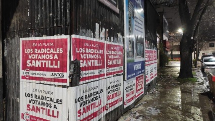 La UCR sobre los afiches respaldando a Santilli: “No los conocemos, parece más una jugada de Garro”