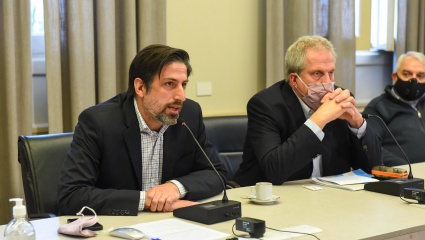 El Gobierno y los gremios universitarios acordaron una mejora paritaria anual del 47 %