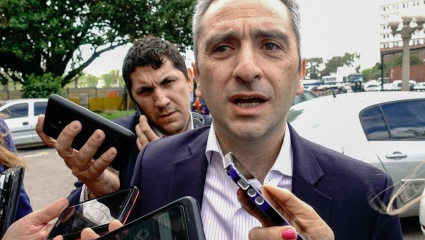 El "Cuervo" Larroque consideró que “las medidas que se tomaron no son suficientes”