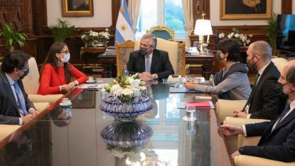 El Gobierno lanzó el programa Registradas, orientado a reducir la informalidad en el trabajo doméstico