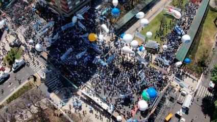 La CGT copó las calles: “El peronismo debe promover la alianza entre la producción y el trabajo”