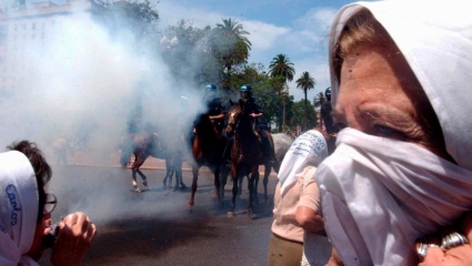 Familiares y amigos de víctimas de la represión de 2001 denuncian "20 años de impunidad"