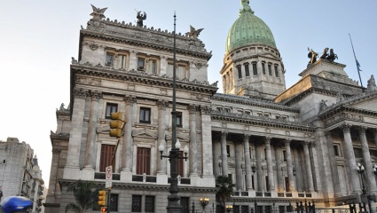 La peña de los senadores