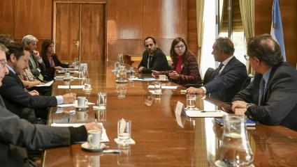 Batakis, Scioli y Pesce se reunieron con representantes de compañías alimenticias