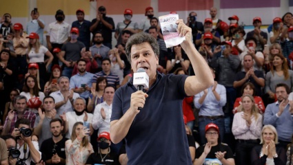 Un sondeo de opinión arroja a Manes como el dirigente con mejor imagen