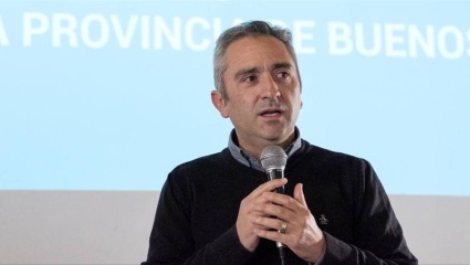 Larroque consideró que “ser amado por el pueblo es un delito para los factores de poder”