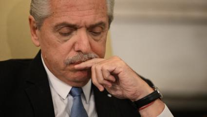Perdido por perdido, Alberto potencia su perfil anticristinista